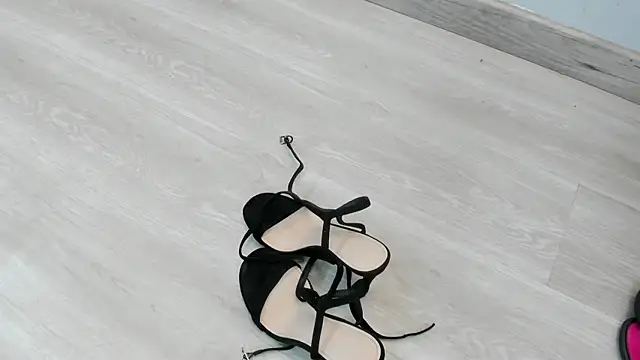 scarlett leblanc  online show from April 2026 12:45:02 PM