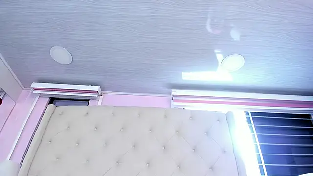 scarlett leblanc  online show from February 2026 12:40:02 PM