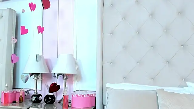 scarlett leblanc  online show from July 2026 11:50:01 AM