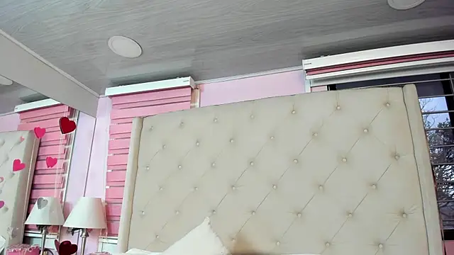 scarlett leblanc  online show from July 2026 12:04:02 PM