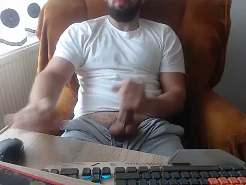 Snapshot of strongcoffee10 chatting on November 2025 08:51:02 AM strongcoffee10 online show from November 2025 08:51:02 AM