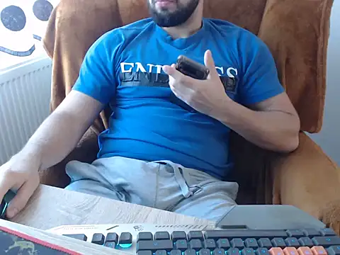 Snapshot of strongcoffee10 chatting on November 2025 08:58:02 AM strongcoffee10 online show from November 2025 08:58:02 AM