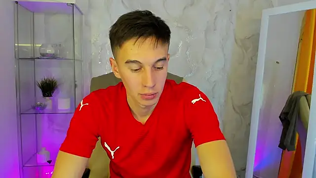 Snapshot of MarkKullen chatting on November 2025 05:18:02 PM MarkKullen online show from November 2025 05:18:02 PM