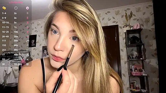 Snapshot of OrethaEredia chatting on November 2025 03:02:01 PM OrethaEredia online show from November 2025 03:02:01 PM