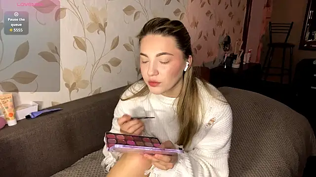 Snapshot of OrethaEredia chatting on November 2025 05:58:02 PM OrethaEredia online show from November 2025 05:58:02 PM