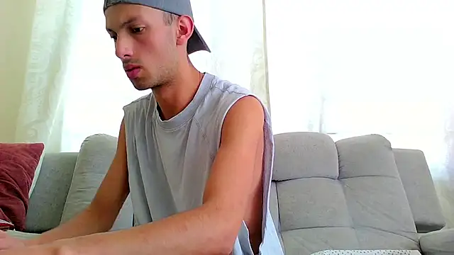 dylan drakee online show from November 2025 04:11:02 PM