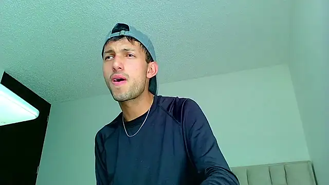 Snapshot of dylan_drakee chatting on January 2026 03:07:02 PM dylan drakee online show from January 2026 03:07:02 PM