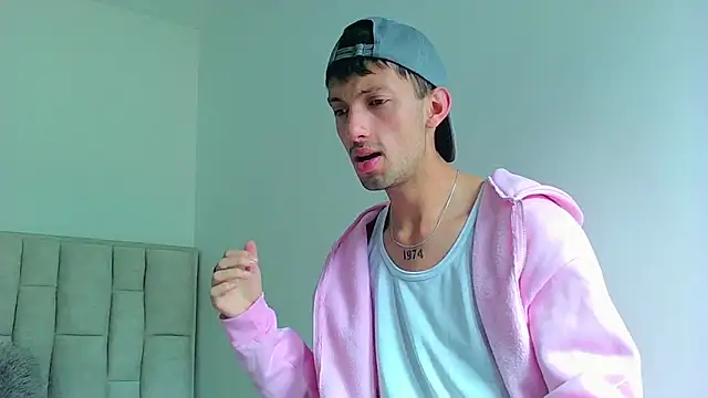 Snapshot of dylan_drakee chatting on January 2026 02:43:02 PM dylan drakee online show from January 2026 02:43:02 PM