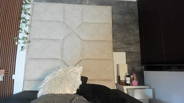 Liia Leens online show from February 2026 04:34:01 AM