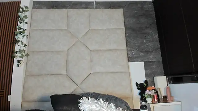 Liia Leens online show from February 2026 04:09:01 AM