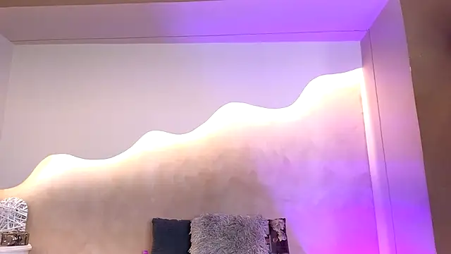 Snapshot of AlisonMartinezz chatting on November 2025 01:04:02 PM AlisonMartinezz online show from November 2025 01:04:02 PM