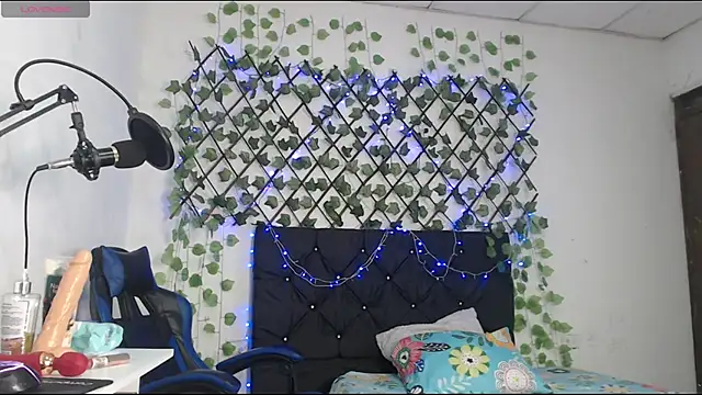 GabyLatina22 online show from November 2025 03:55:01 AM