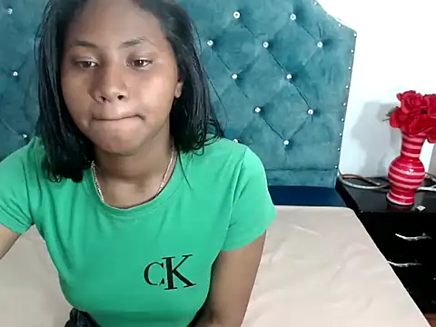 valentinavega18x online show from November 2025 06:07:02 AM