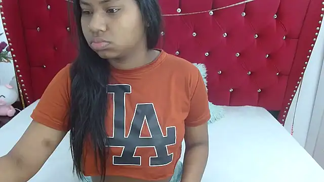valentinavega18x online show from April 2026 07:46:02 AM