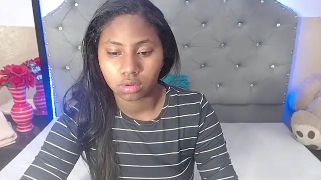 valentinavega18x online show from November 2025 06:01:01 AM