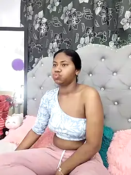 valentinavega18x online show from December 2025 06:18:02 AM