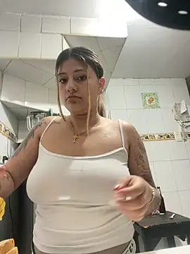 Crystall 15 online show from January 2026 01:31:02 AM