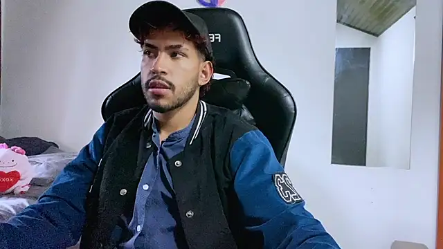 3v1l online show from November 2025 10:13:02 PM