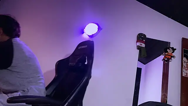 3v1l online show from December 2025 08:08:02 PM