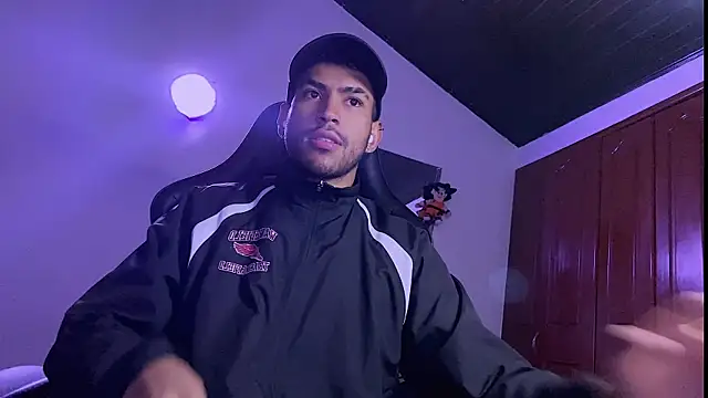 3v1l online show from January 2026 12:03:02 AM