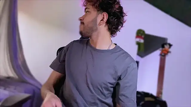 3v1l online show from December 2025 05:44:01 PM