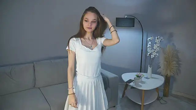 Snapshot of KarlaMagnett chatting on November 2025 03:34:02 AM KarlaMagnett online show from November 2025 03:34:02 AM