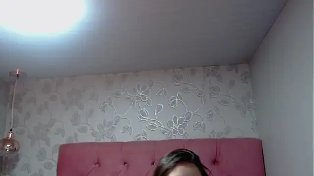 Snapshot of selenabustamante chatting on December 2025 11:49:02 AM selenabustamante online show from December 2025 11:49:02 AM