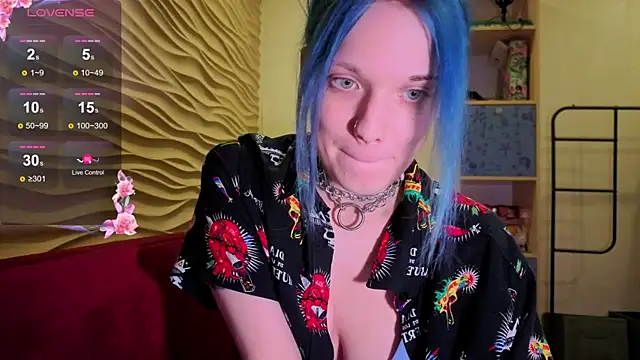 Snapshot of Marci_n chatting on November 2025 06:56:01 PM Marci n online show from November 2025 06:56:01 PM