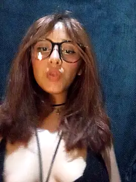 lola mamadas online show from November 2025 03:32:01 AM