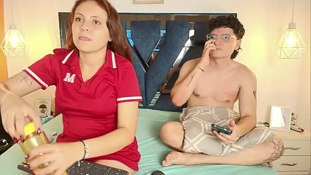 Zoe And Dylan  online show from March 2026 05:47:02 PM