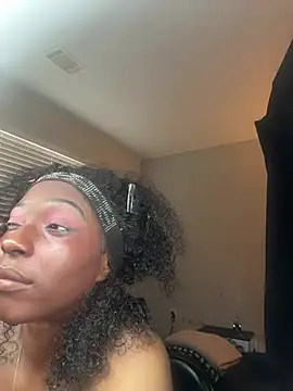 MadameMuse online show from March 2026 03:45:01 PM