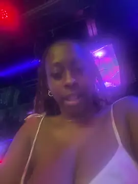 MadameMuse online show from April 2026 04:52:02 PM