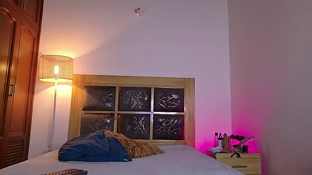 dark angell77 online show from December 2025 11:12:01 AM