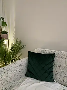 HotLdyllic online show from June 2026 03:18:02 PM