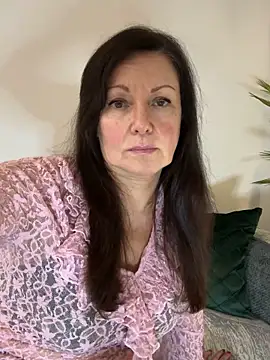 HotLdyllic online show from March 2026 06:08:01 PM