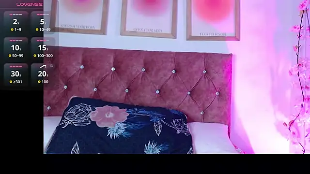 Madisonkay online show from November 2025 07:13:02 PM