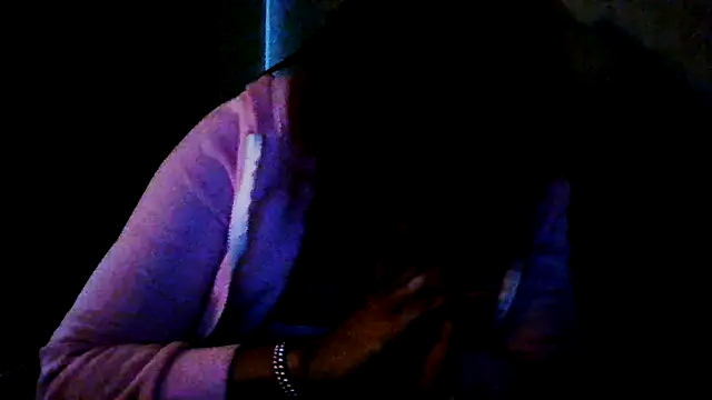 Snapshot of Juicyapplecandy chatting on April 2026 11:33:02 PM Juicyapplecandy online show from April 2026 11:33:02 PM