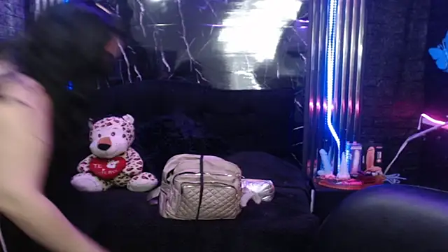 Snapshot of lehia_285 chatting on April 2026 01:29:01 PM lehia 285 online show from April 2026 01:29:01 PM