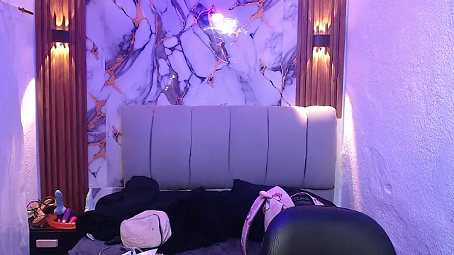 Snapshot of lehia_285 chatting on December 2025 02:21:02 PM lehia 285 online show from December 2025 02:21:02 PM