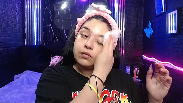 Snapshot of lehia_285 chatting on May 2026 01:26:01 PM lehia 285 online show from May 2026 01:26:01 PM