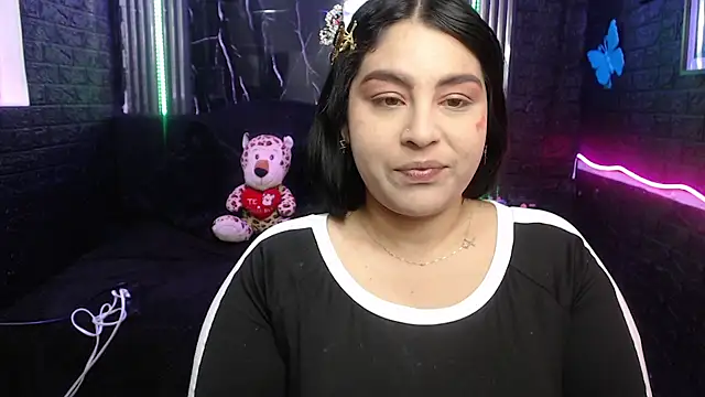 Snapshot of lehia_285 chatting on April 2026 01:56:01 PM lehia 285 online show from April 2026 01:56:01 PM