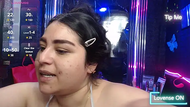 Snapshot of lehia_285 chatting on July 2026 01:52:01 PM lehia 285 online show from July 2026 01:52:01 PM