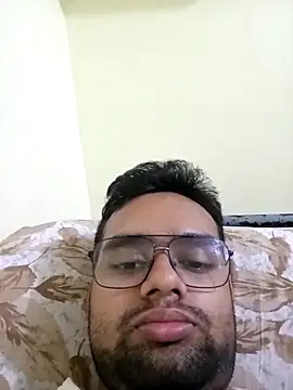 Snapshot of unknownman697856 chatting on November 2025 03:50:02 PM unknownman697856 online show from November 2025 03:50:02 PM