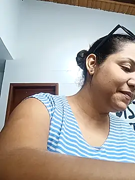 Samaraa Lee online show from November 2025 11:33:01 AM