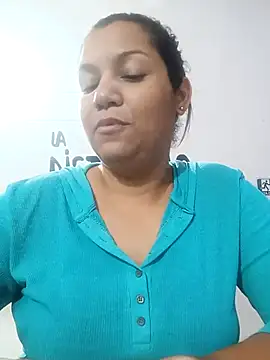 Snapshot of Samaraa_Lee chatting on November 2025 11:25:02 AM Samaraa Lee online show from November 2025 11:25:02 AM