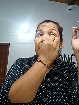 Samaraa Lee online show from November 2025 11:35:02 AM