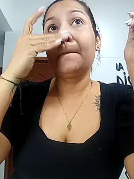 Samaraa Lee online show from December 2025 11:44:02 AM