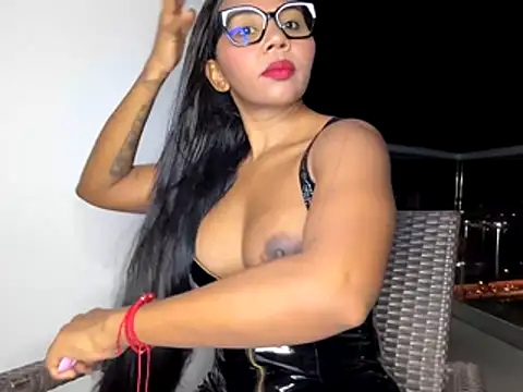 Snapshot of StormyMorgan chatting on November 2025 05:14:02 AM StormyMorgan online show from November 2025 05:14:02 AM