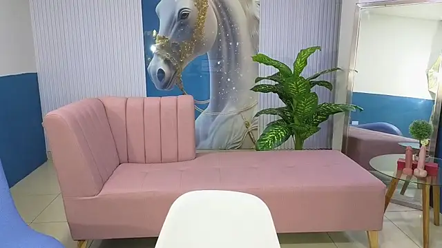 amy lovelydoll online show from April 2026 07:03:01 PM