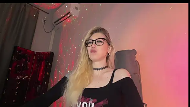 Liya Liss online show from March 2026 12:05:01 AM